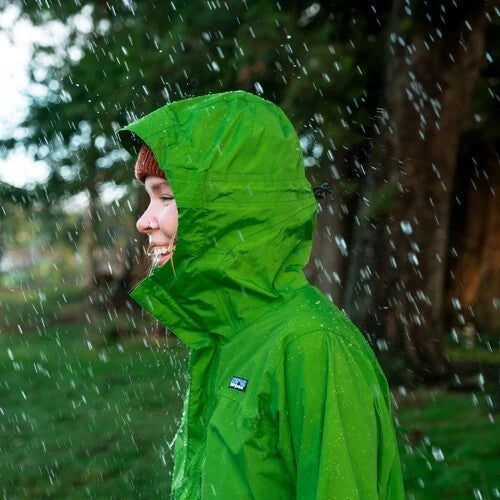 Gear Aid Revivex 10oz Instant Waterproofing Spray for Outdoor Gear All Purpose, view 4