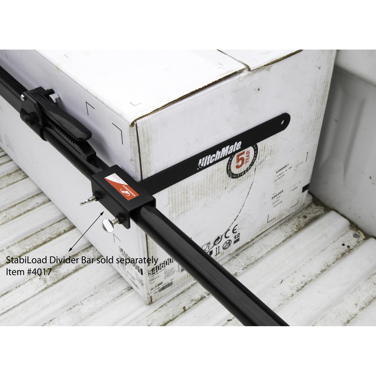 Heininger 4016 HitchMate Cargo Stabilizer Bar for Full-Size Trucks, view 5
