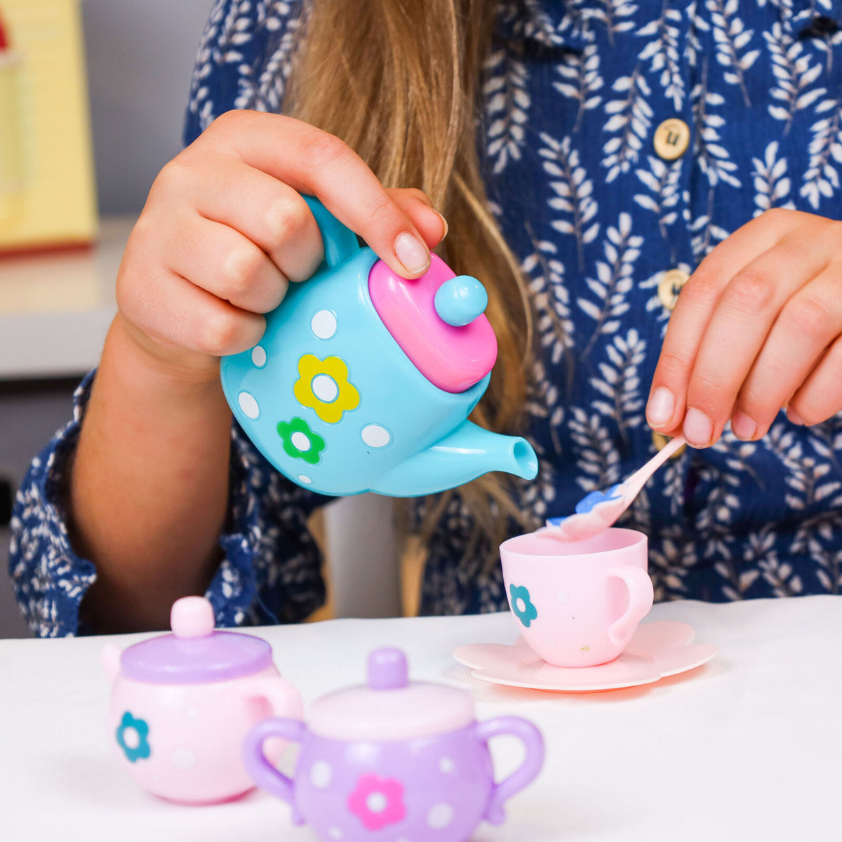 Kidplokio Pink Fairytale Tea Party Pretend Playset 17pc Girls Toys Ages 3 and Up, view 3