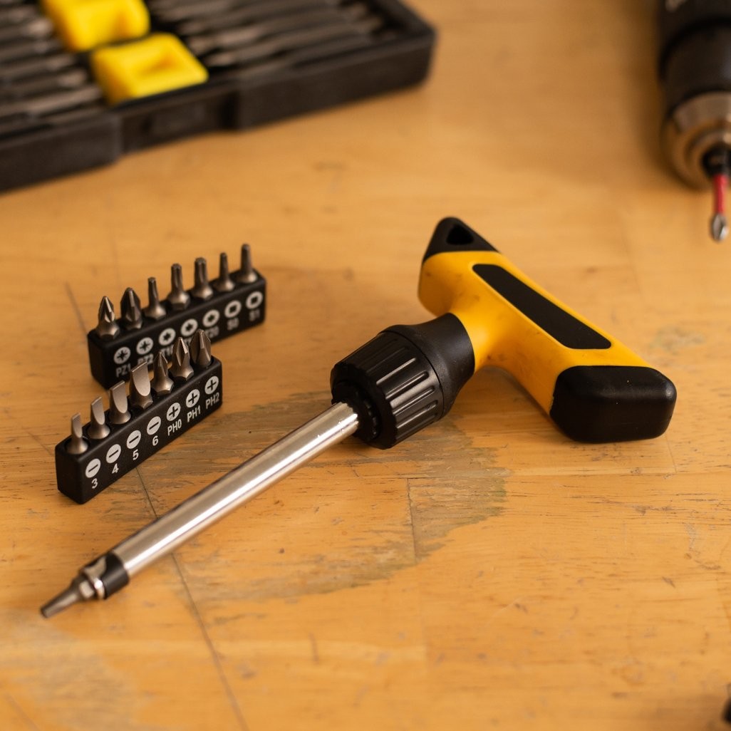 2 Pack 16pc Ratchet Screwdriver Handle Set w/ Magnetized Bits Power Hand Tools, view 7