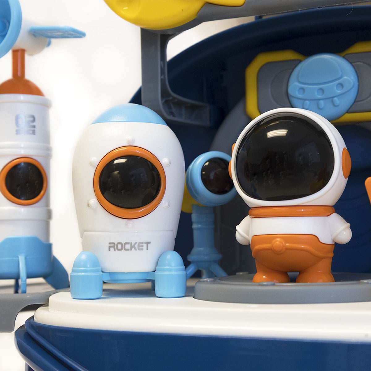 Kidplokio 15pc Space Toys Explorer Voyager Backpack Light Up Astronaut, 10 Inch, view 5