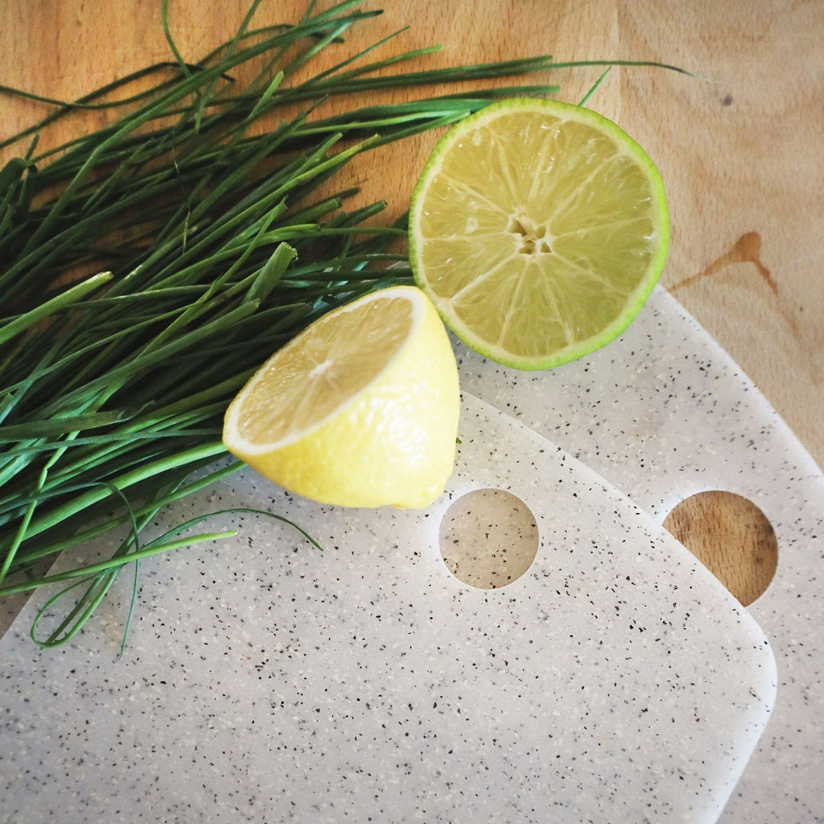 Beille Plastic Kitchen Cutting Board Set Textured Non-slip Surface, Set of 2